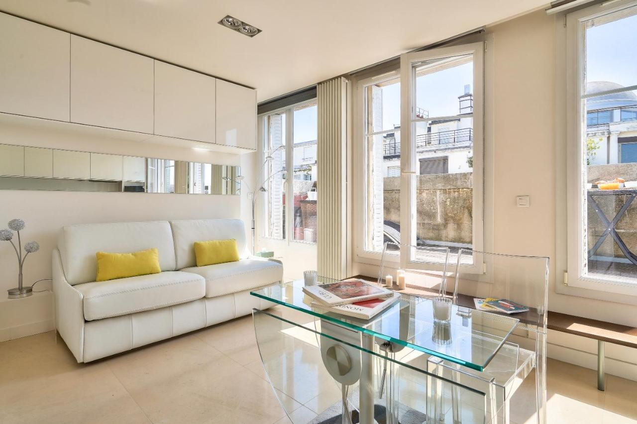 Designed Studio With Ac-Terrasse Vue Tour Eiffel Paris Exterior photo