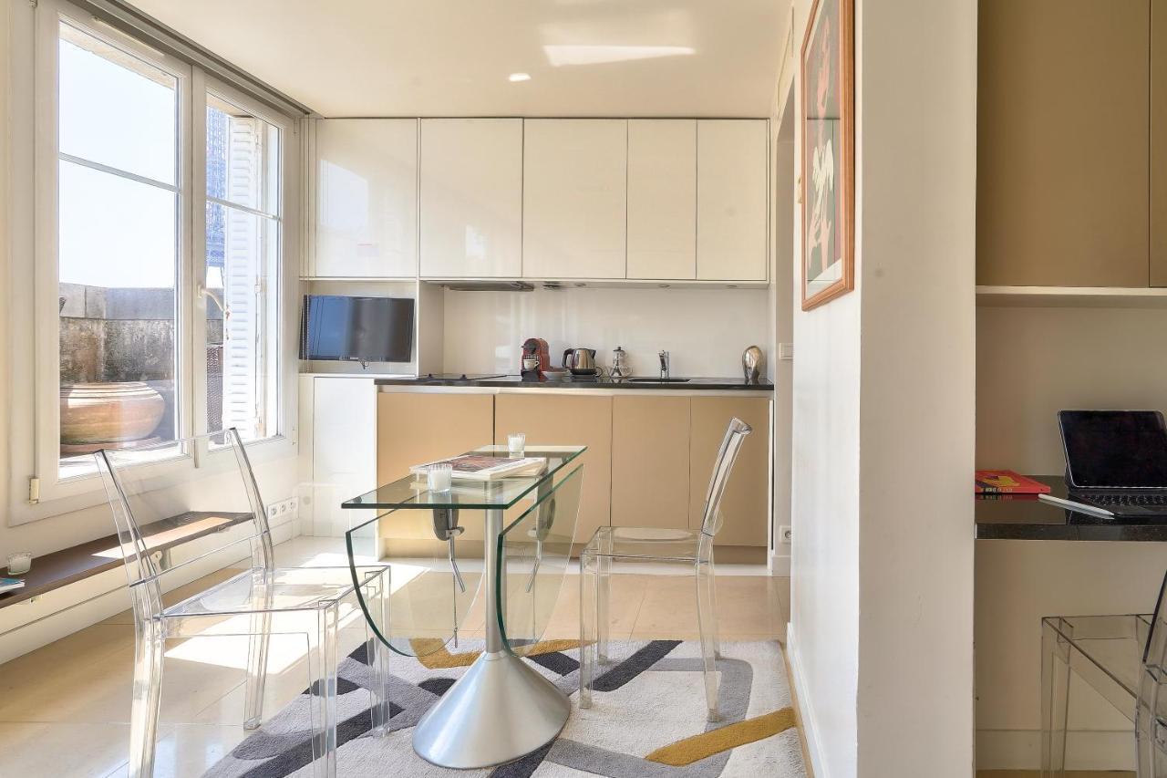 Designed Studio With Ac-Terrasse Vue Tour Eiffel Paris Exterior photo