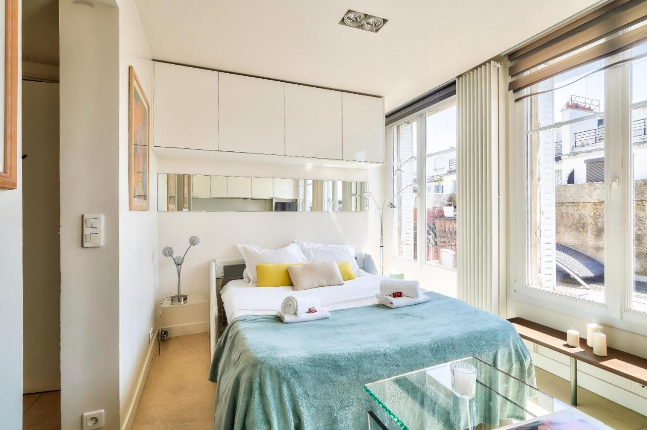Designed Studio With Ac-Terrasse Vue Tour Eiffel Paris Exterior photo